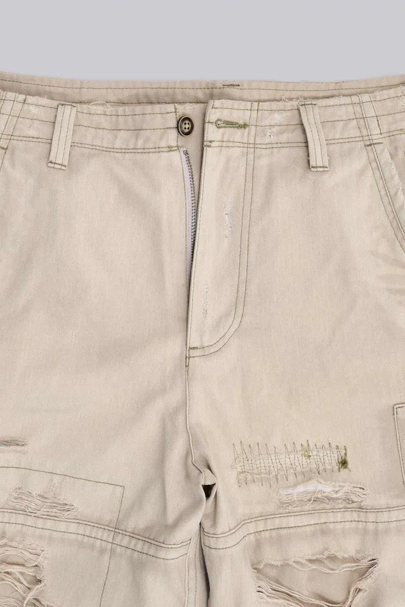Sandfärgade cargoshorts
