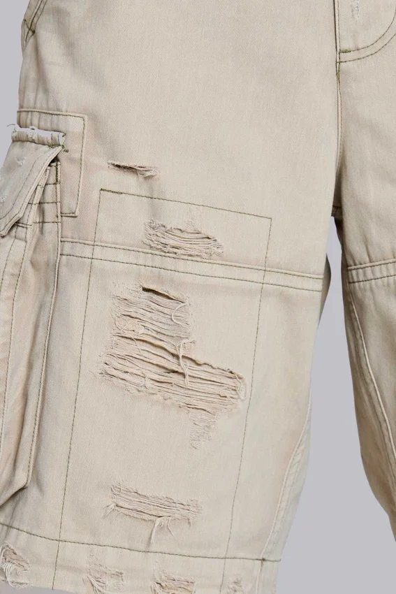 Sandfärgade cargoshorts