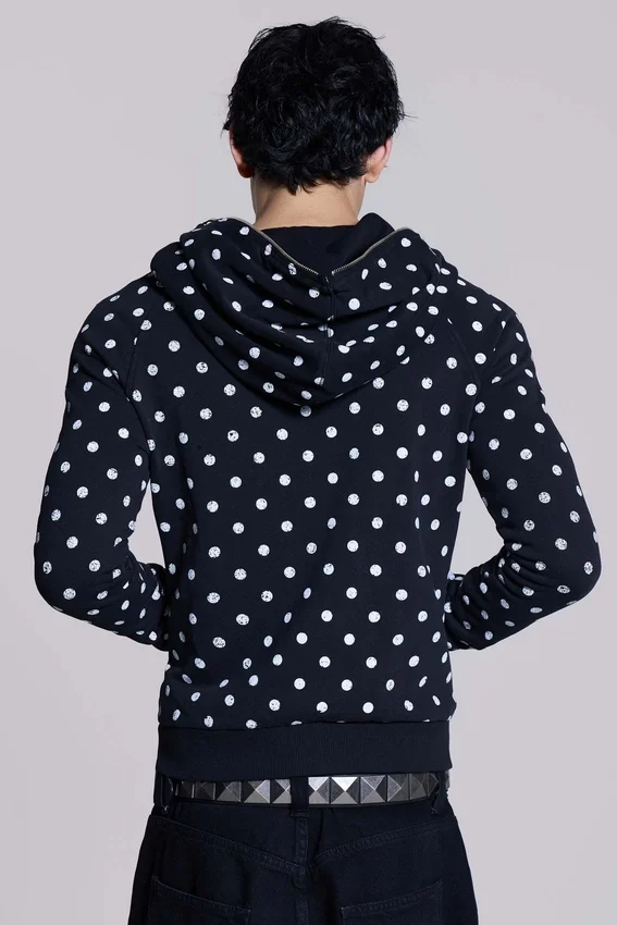 Svart hoodie med prickar