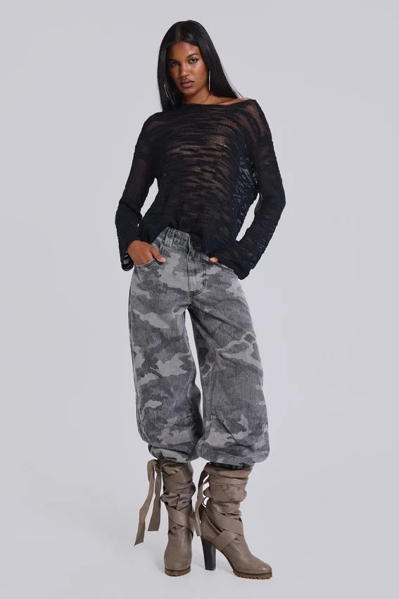 Svart Stray Knit