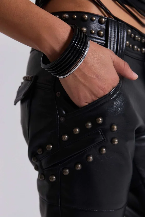 Svarta Carbon Black Studded Drift Bootcut-byxor