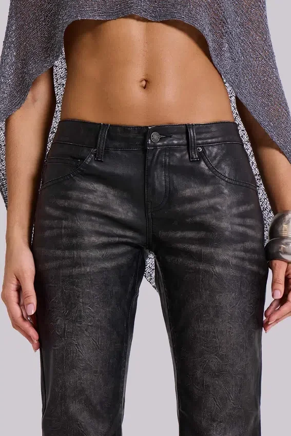 Svarta Cooper-jeans i PU med utsvängda ben