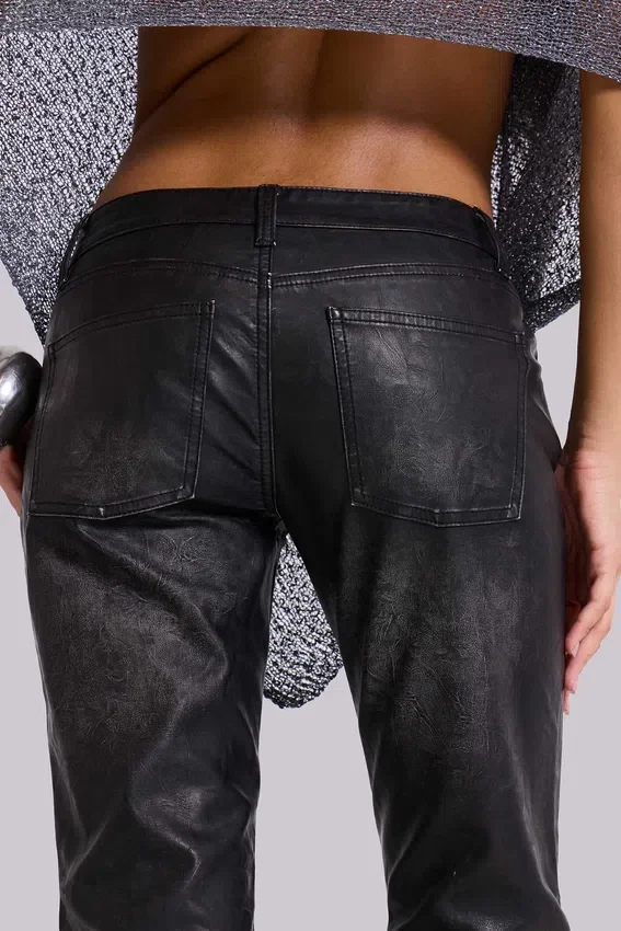 Svarta Cooper-jeans i PU med utsvängda ben