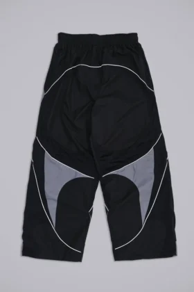 Svarta joggingsbyxor med paneler i Vapor-modell