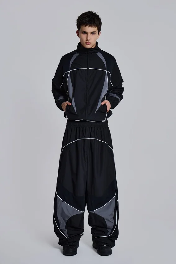Svarta joggingsbyxor med paneler i Vapor-modell