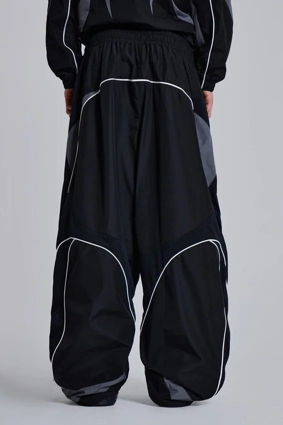 Svarta joggingsbyxor med paneler i Vapor-modell