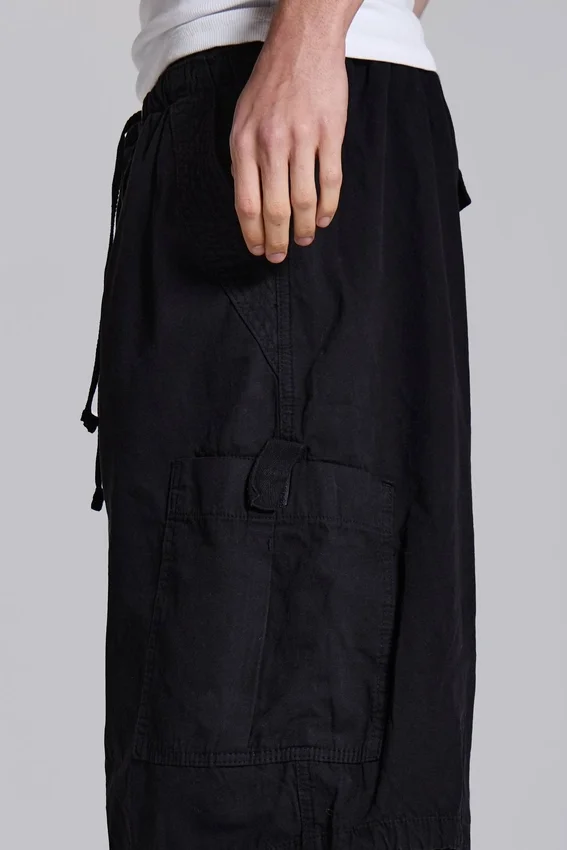 Svarta Parachute Cargo Baggy-shorts