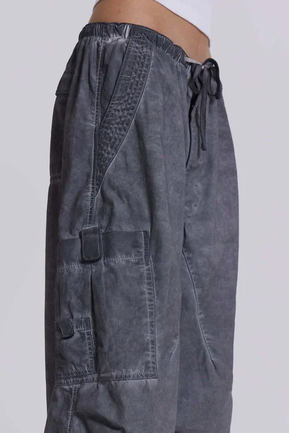 Svarta Parachute Pants i oljetvätt