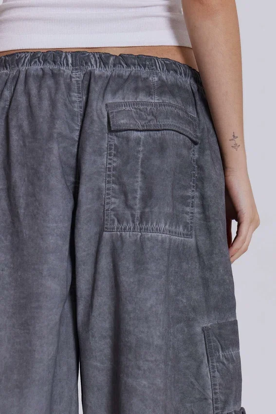 Svarta Parachute Pants i oljetvätt
