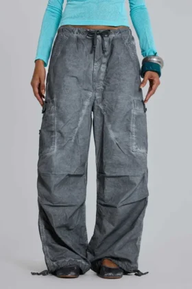 Svarta Parachute Pants i oljetvätt