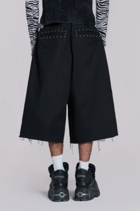 Svarta XL Goliath Shorts med nitar
