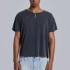 Tvättad svart kort Moth-T-shirt