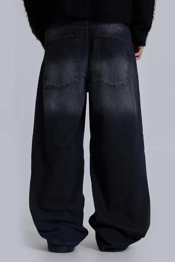 Tvättade svarta Colossus Jeans