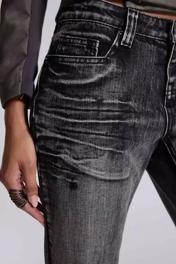 Tvättade svarta Drift-jeans med bootcut