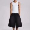 Tvättade svarta Monster Jogger-shorts i baggy-modell