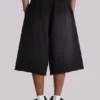 Tvättade svarta Monster Jogger-shorts i baggy-modell