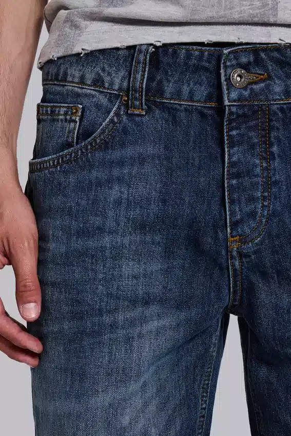 Vintage-tvättade Jude Bootcut-jeans med utsvängda ben