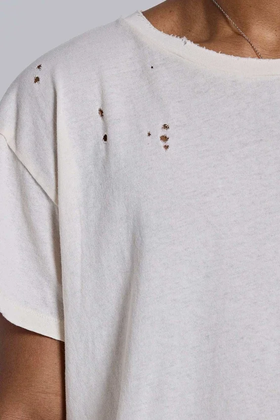 Vit kort T-shirt med fjärilsmotiv