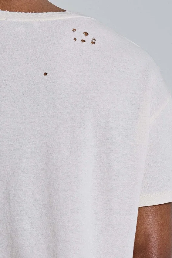 Vit kort T-shirt med fjärilsmotiv