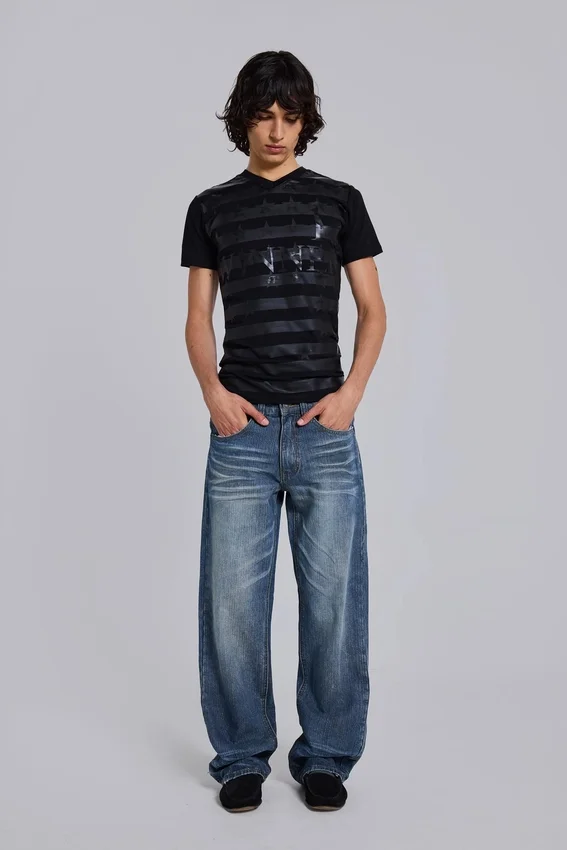 Winner T-shirt med V-ringning