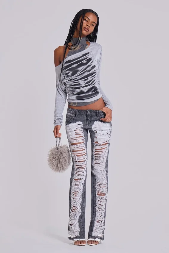 Zain Shredded Bootcut-Jeans i grått