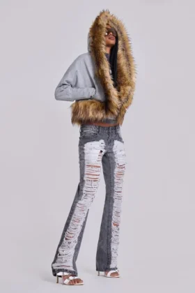 Zain Shredded Bootcut-Jeans i grått